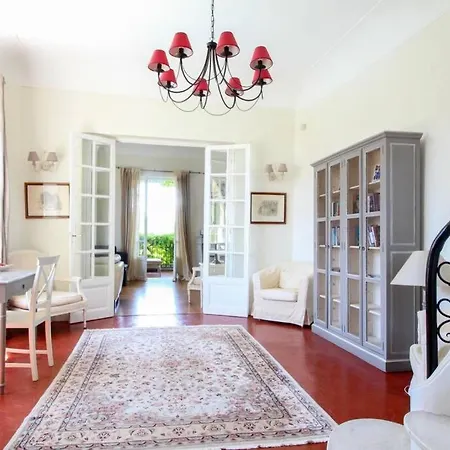 فيلة Villas Les Roses أنتيب